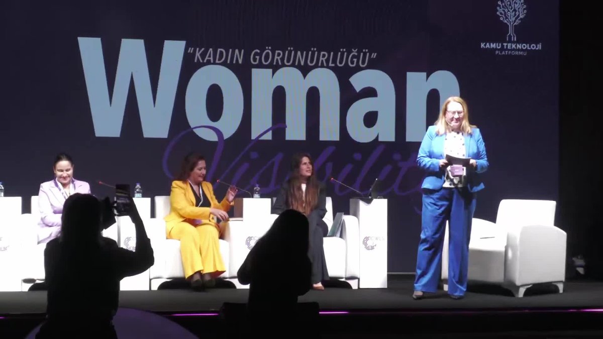 Çeşme Belediye Başkanı'ndan güçlü eşitlik vurgusu