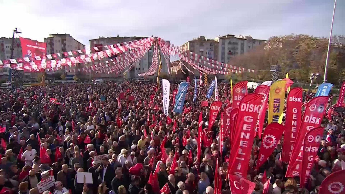 CHP Eskişehir'de 'Millet İradesine Sahip Çıkıyor' mitingi düzenledi!
