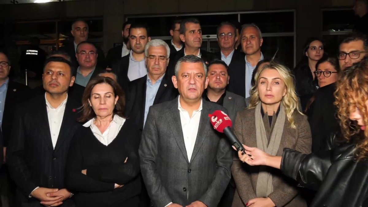 Özgür Özel'den İmamoğlu'na casusluk suçlamalarına sert yanıt