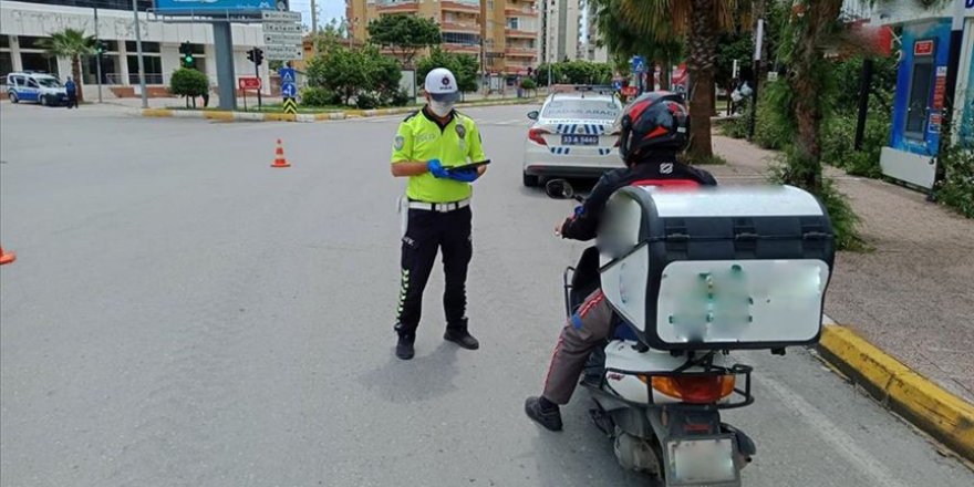 Emniyet Genel Müdürlüğünden 81 ilde motosiklet ve kask denetimi