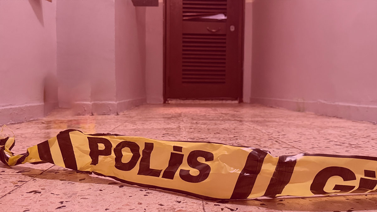 Annesini ve abisini pompalı tüfekle öldürdü!