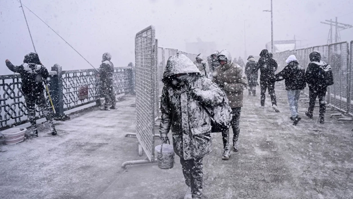 Orhan Şen tarih verdi: İstanbul’a lapa lapa kar geliyor