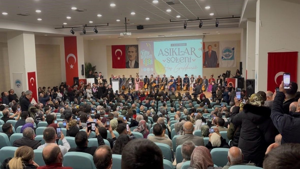 Kayseri'de Uluslararası Aşıklar Şöleni Büyük İlgi Gördü