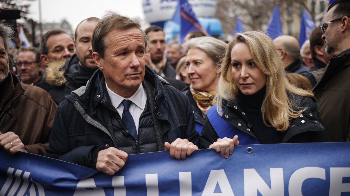Fransa'da Polis Kaynak Yetersizliğine Dikkat Çekmek İçin Gösteriler Düzenlendi