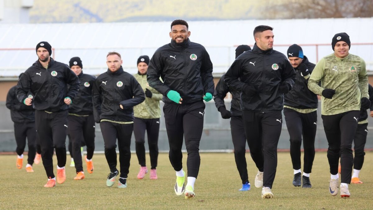 Alanyaspor, Boluspor Karşılaşması Öncesi Hazırlıklarını Tamamladı