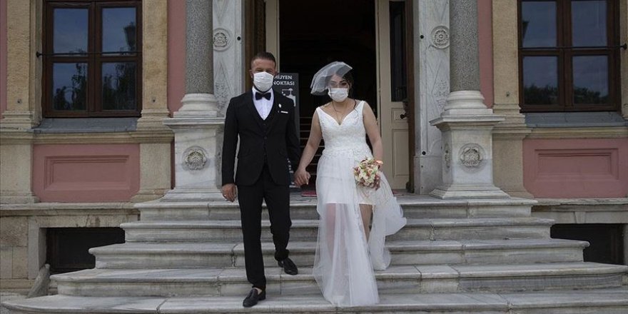 Düğünler 'yeni normale' göre ayarlanıyor
