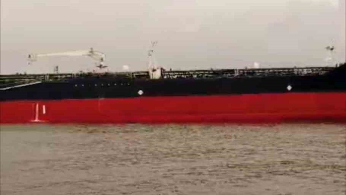 Yalova Açıklarında Denizi Kirleten Geminin Firmasına 17 Milyon Lira Ceza