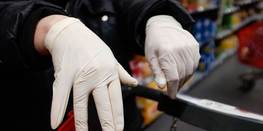 Maske ve eldivenlerin çıkarıldıktan sonra hemen çöpe atılmaması uyarısı