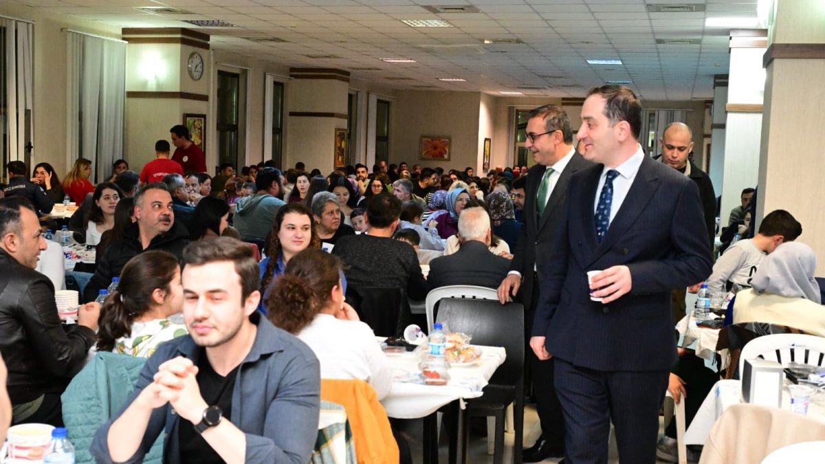 Antalya Adliyesi'nde İftar Programı: Yargı Mensupları Aynı Sofrada