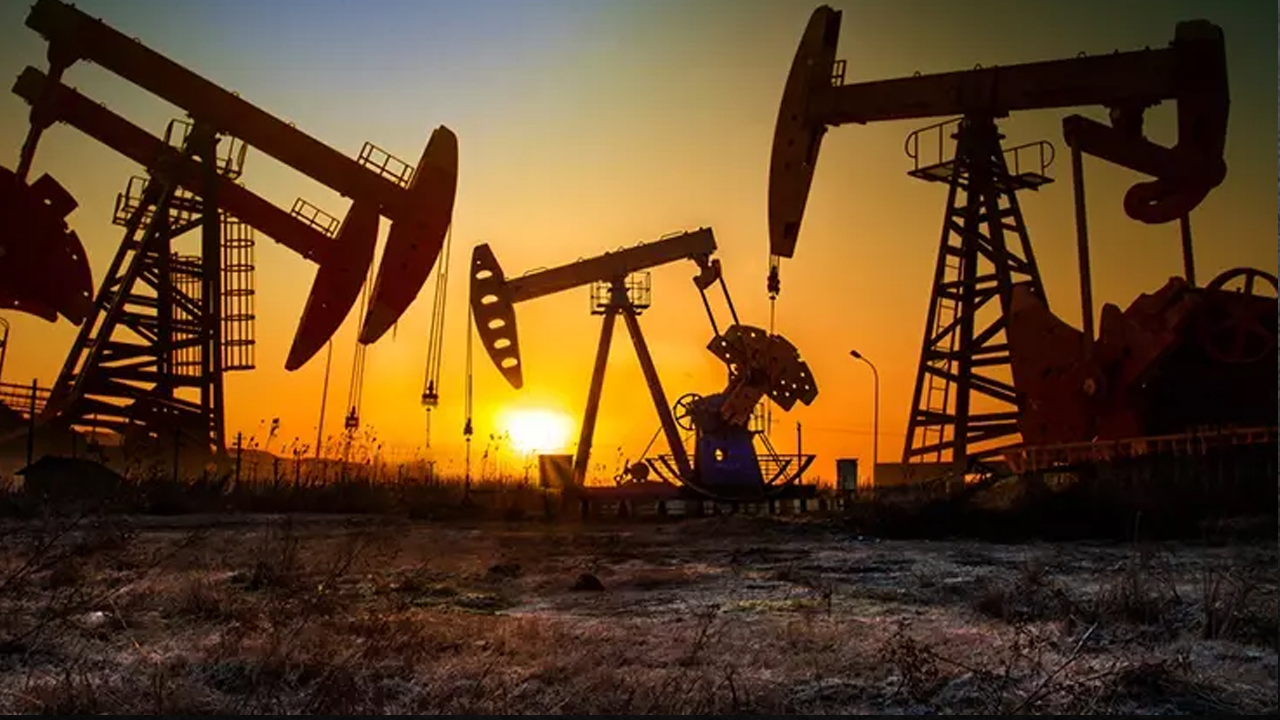 Brent Petrol neden düşüyor...İran ve Stok verileri piyasayı sallıyor...