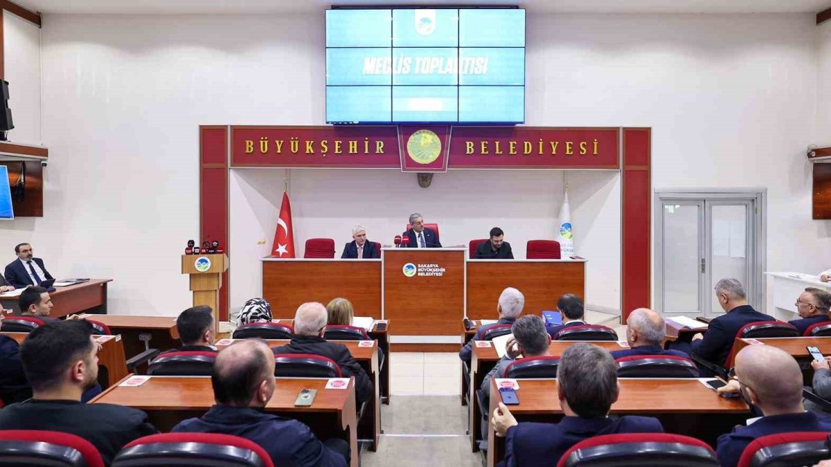 Sakarya Büyükşehir Belediyesi Mart Meclis Toplantısında Ulaşım Projeleri Masaya Yatırıldı