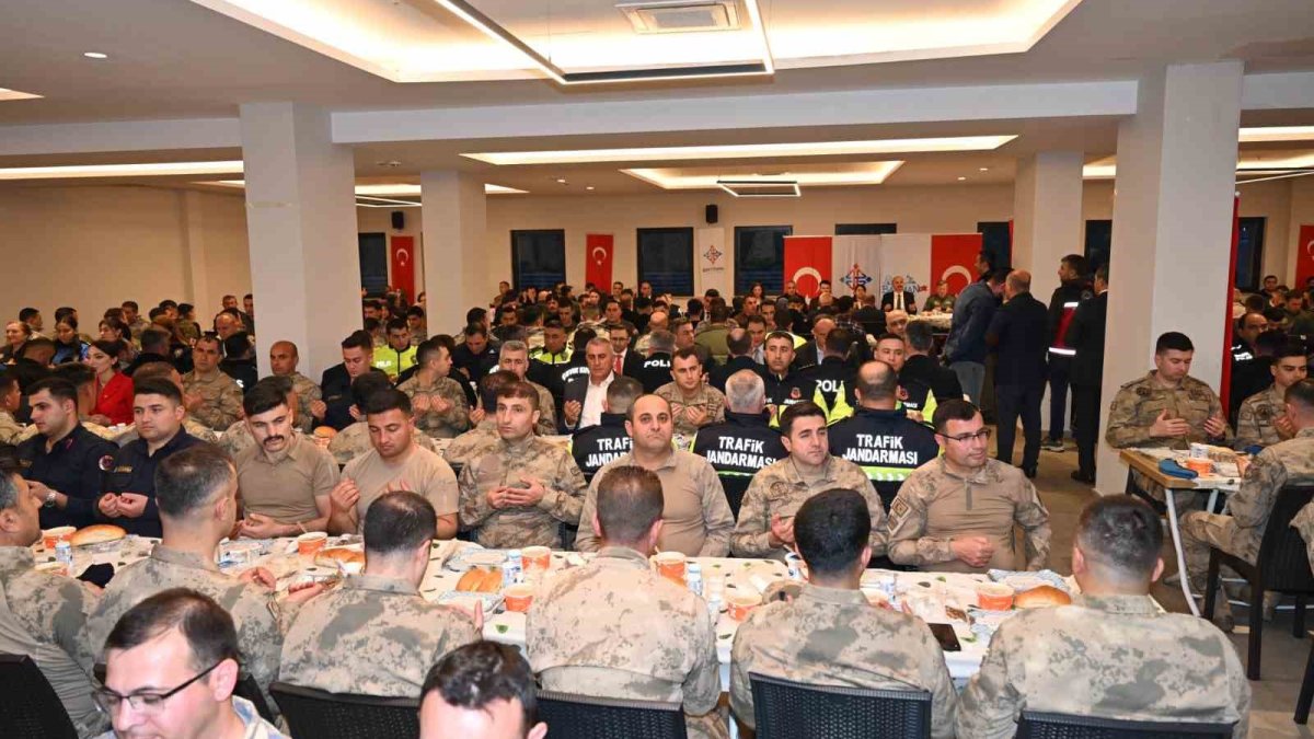 Çanakkale Zaferi Anısına Batman'da Anlamlı İftar Buluşması
