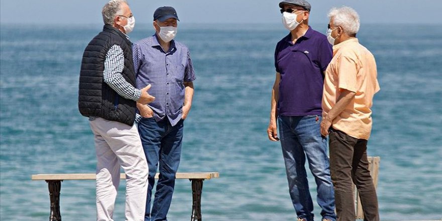 65 yaş ve üstü vatandaşlar tekrar sokağa çıktı