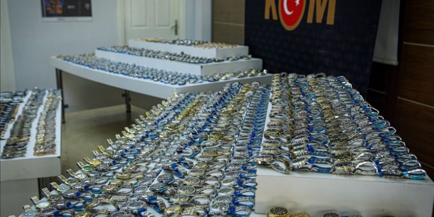 İstanbul'da 6 bin 88 imitasyon kol saati ele geçirildi