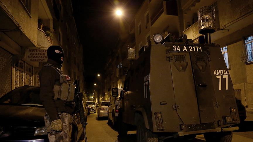 İstanbul'da terör operasyonu: 16 gözaltı