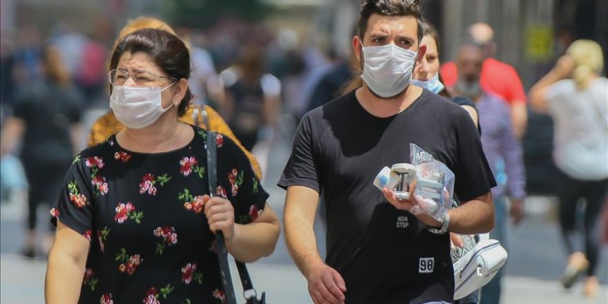 İzmir'de maske takmak artık zorunlu