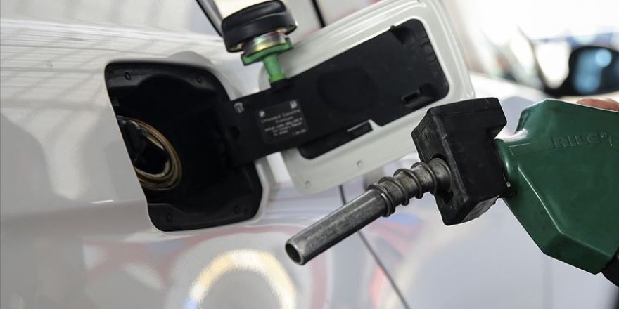 Benzinde 22 kuruş indirim