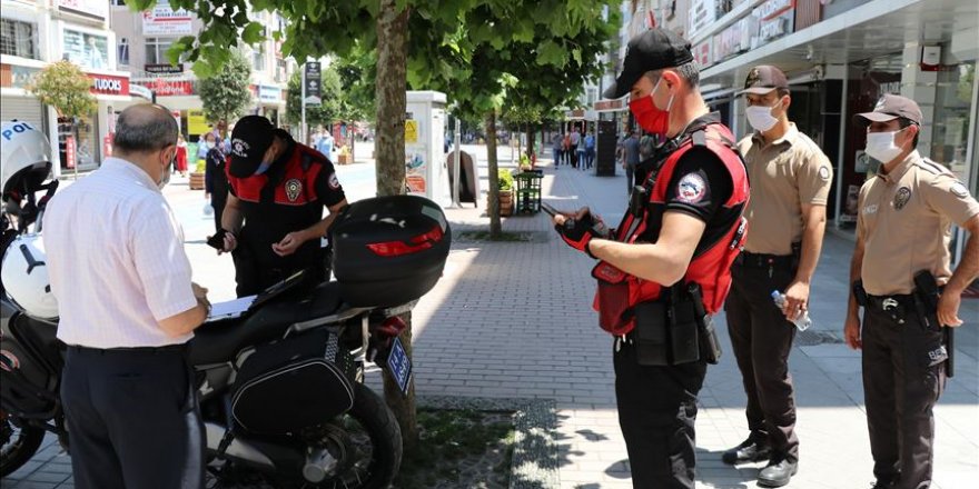 Bolu'da maske takmayan 240 kişiye idari para cezası kesildi