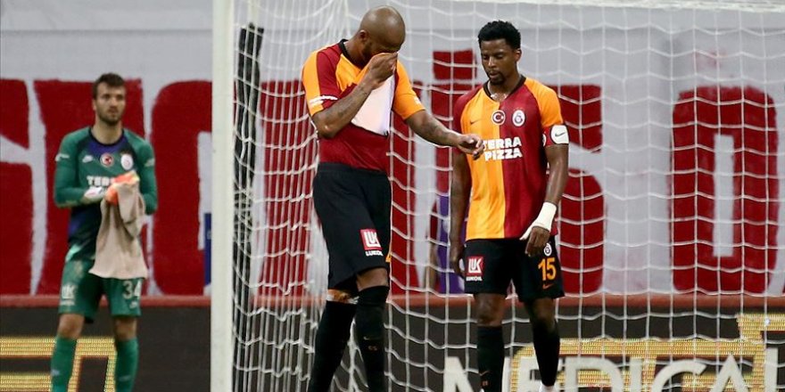 Galatasaray'da sıkıntılı geçen sezon 'kabus' oldu