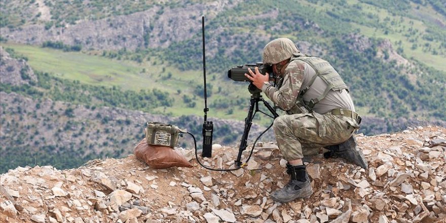 MSB: Fırat Kalkanı bölgesinde 2 PKK/YPG'li terörist gözaltına alındı