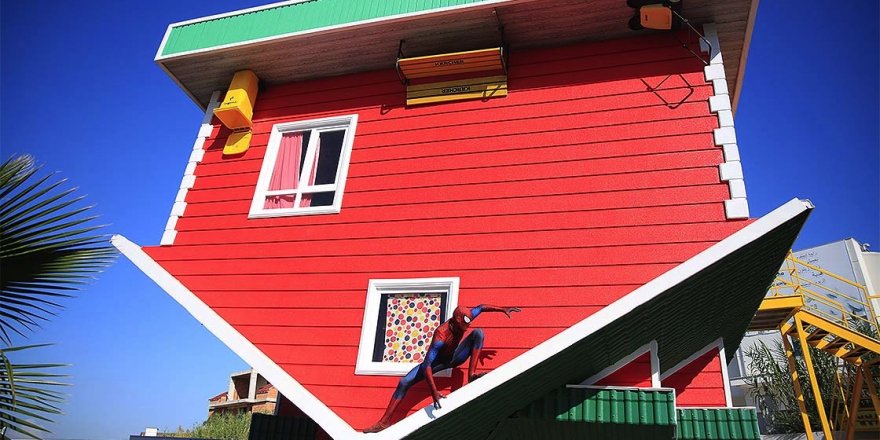 Baş döndüren 'Ters ev'ziyaretçilerini bekliyor