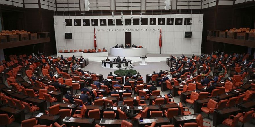 Meclis yargı paketi ile istihdama ilişkin kanun teklifi için mesai yapacak