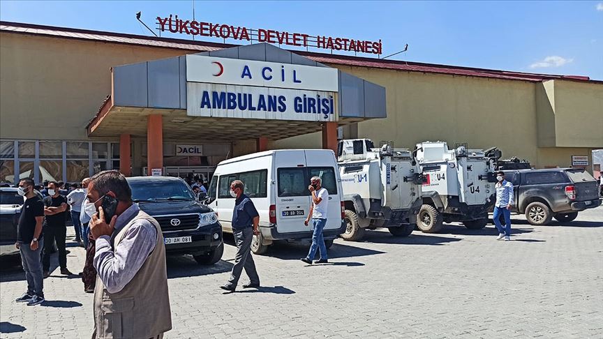 Yüksekova'da araç uçuruma yuvarlandı: 6 ölü