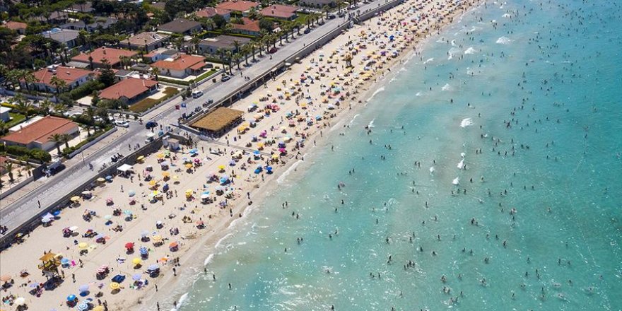 Çeşme'de kurallara uymayan mekanlara ceza