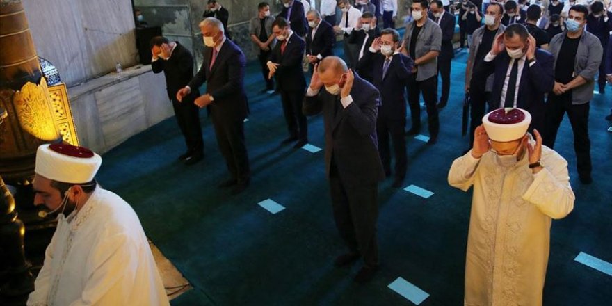 Cumhurbaşkanı Erdoğan cuma namazını Ayasofya-i Kebir Cami-i Şerifi'nde kıldı