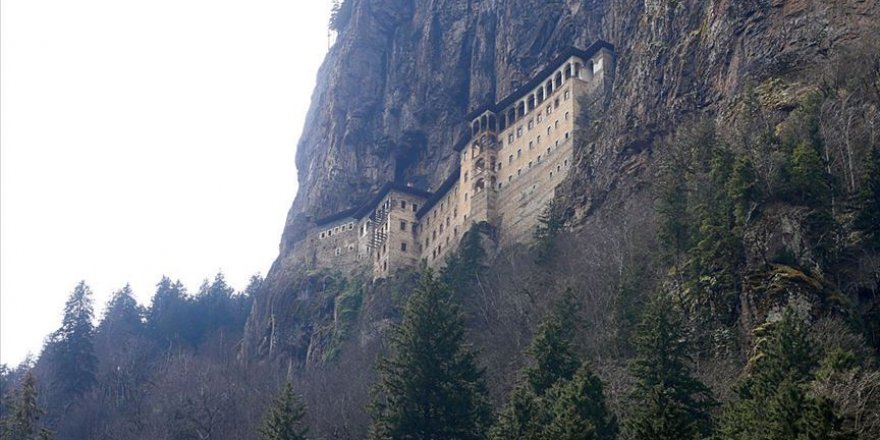 Sümela Manastırı ayine hazır