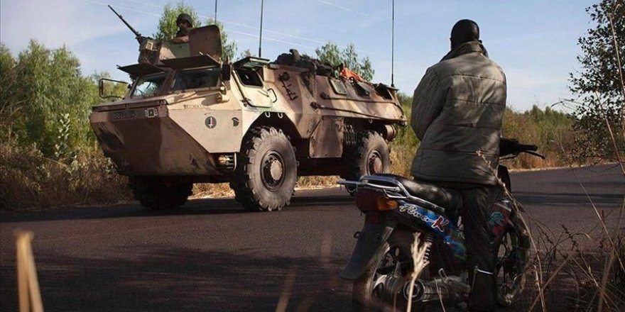 Mali'de askeri araçlar başkent Bamako'ya ilerliyor