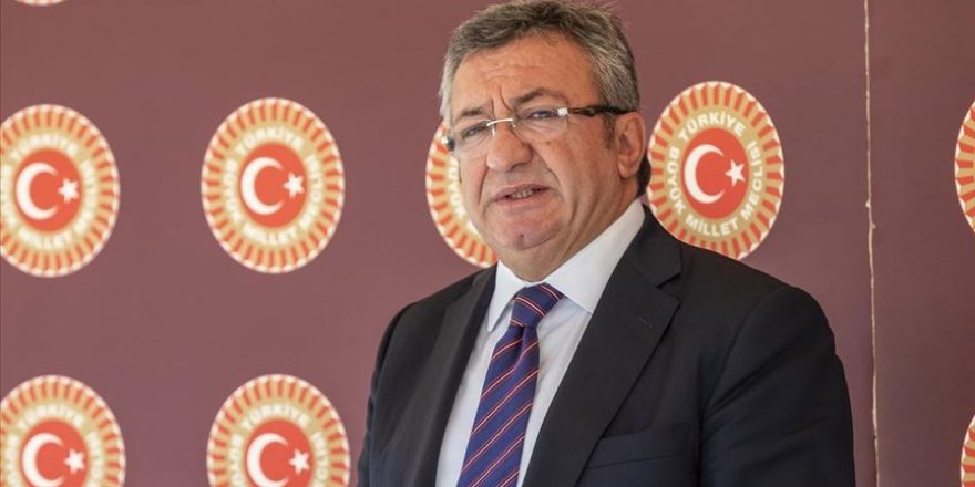 "Gerçeğin değil algının peşinde"