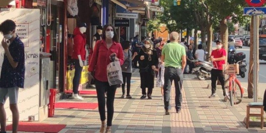 Korona tedbirlerine uymayan 51 kişiye ceza