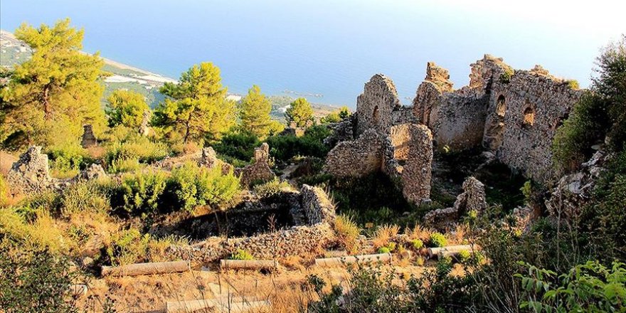 Yargıtay tarihi eser bulmak amacıyla antik kentte izinsiz kazı yapanları affetmedi