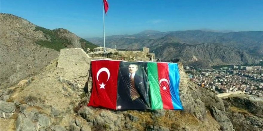 Amasya'dan Azerbaycan'a bayraklı destek