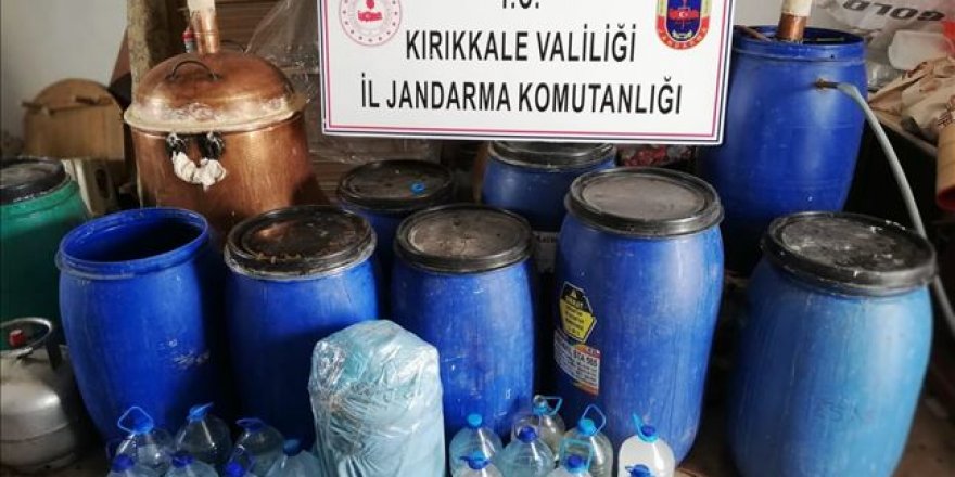 Kırıkkale'de 1150 litre sahte rakı ve şarap ele geçirildi