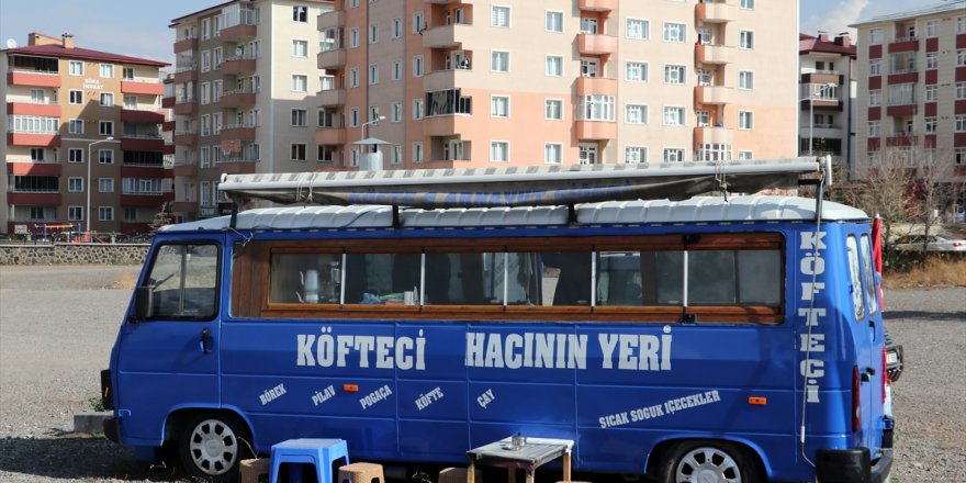 Erzurum'da köfteci olarak tasarlanan midibüs ilgi görüyor