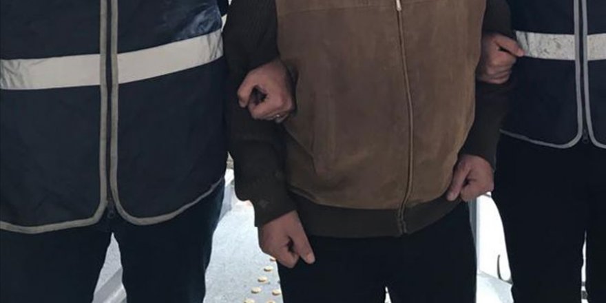 İzmir'de deprem bölgesinde yardım ürünlerini sattığı ileri sürülen kişi tutuklandı