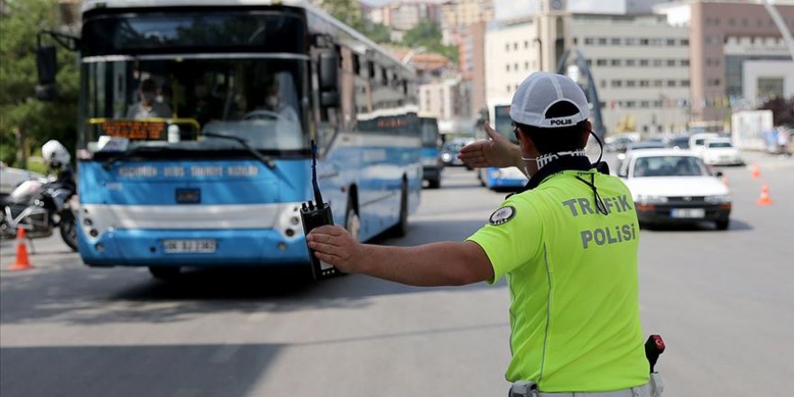 105 toplu ulaşım aracı ve 13 iş yeri faaliyetten men edildi