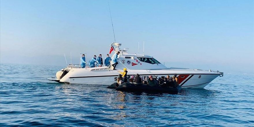 İzmir'de 46 sığınmacı kurtarıldı