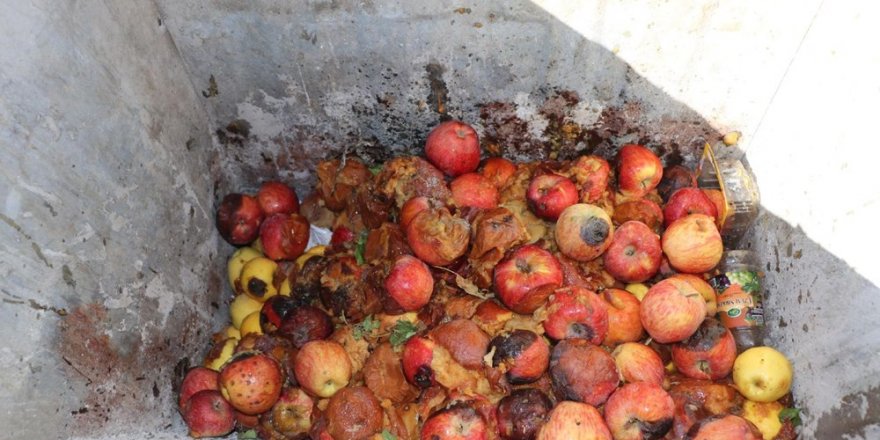Ortalığı ayağa kaldırmıştı! Çürük elmadan meyve suyu iddiası