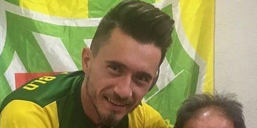 İzmir'deki depremde enkazdan çıkartılan amatör futbolcu hastanede hayatını kaybetti