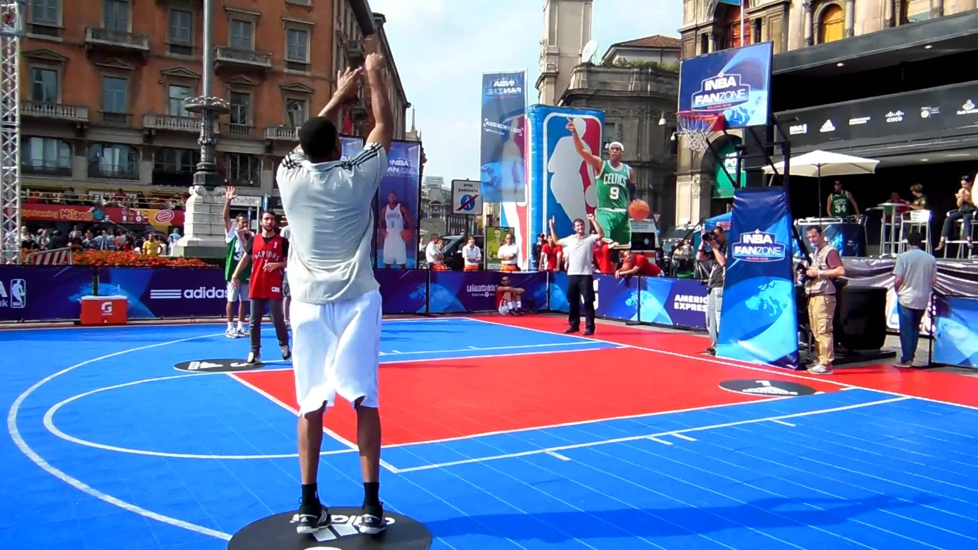 "NBA Fan Zone" sergisi açıldı