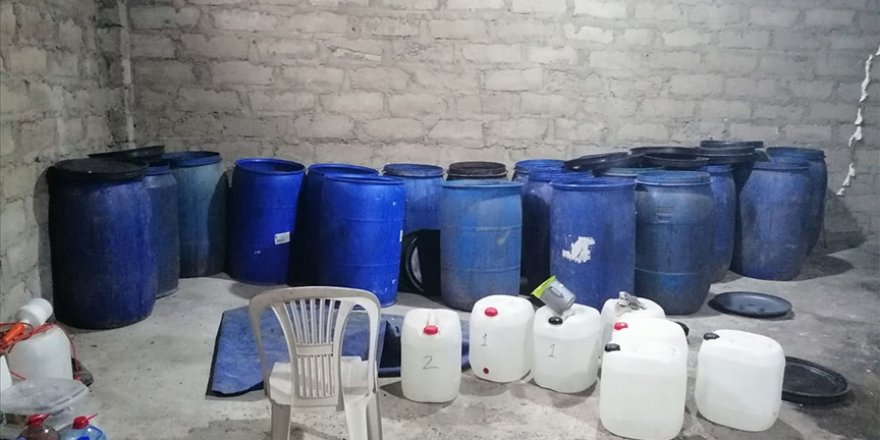 Adana'da 9 bin 440 litre sahte içki ele geçirildi
