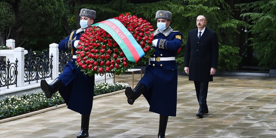 Haydar Aliyev vefatının 17. yılında anılıyor