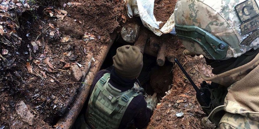 Bitlis'te terör örgütü PKK'ya ait 1 ton 50 kilogram amonyum nitrat ele geçirildi