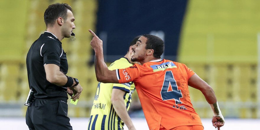 Rafael'in kırmızı kartıyla ilgili flaş açıklama