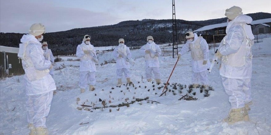 MSB: Kars'ta 'Zorlu Kış Şartlarında Barınma Eğitimleri' icra edildi