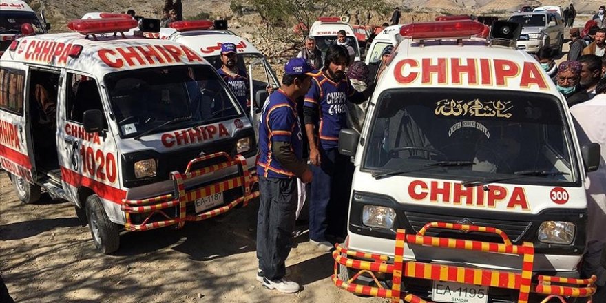 Pakistan'da maden işçilerine saldırı: 11 ölü