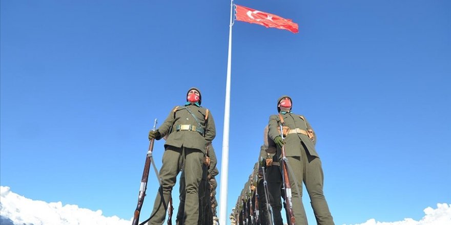 Fedakar ecdat 106. yılında Sarıkamış'ta anılıyor